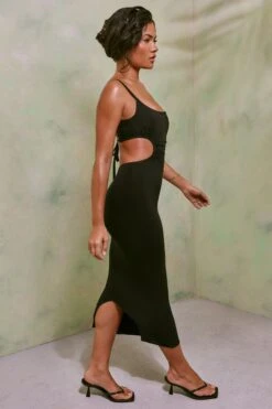 Ruched Cut Out Midi Dress In Black -Pretty Dresses Sales 6203 4 Demetria Black Cut Out Maxi Dress 9e650655 2335 4eea 97ee e533e16f90da