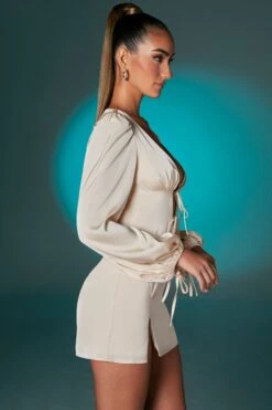 Balloon Sleeve Mini Dress In Ivory 11 Balloon Sleeve Mini Dress In Ivory -Pretty Dresses Sales 6560 8 Ivory Balloon Sleeve Halter Neck Mini Dress